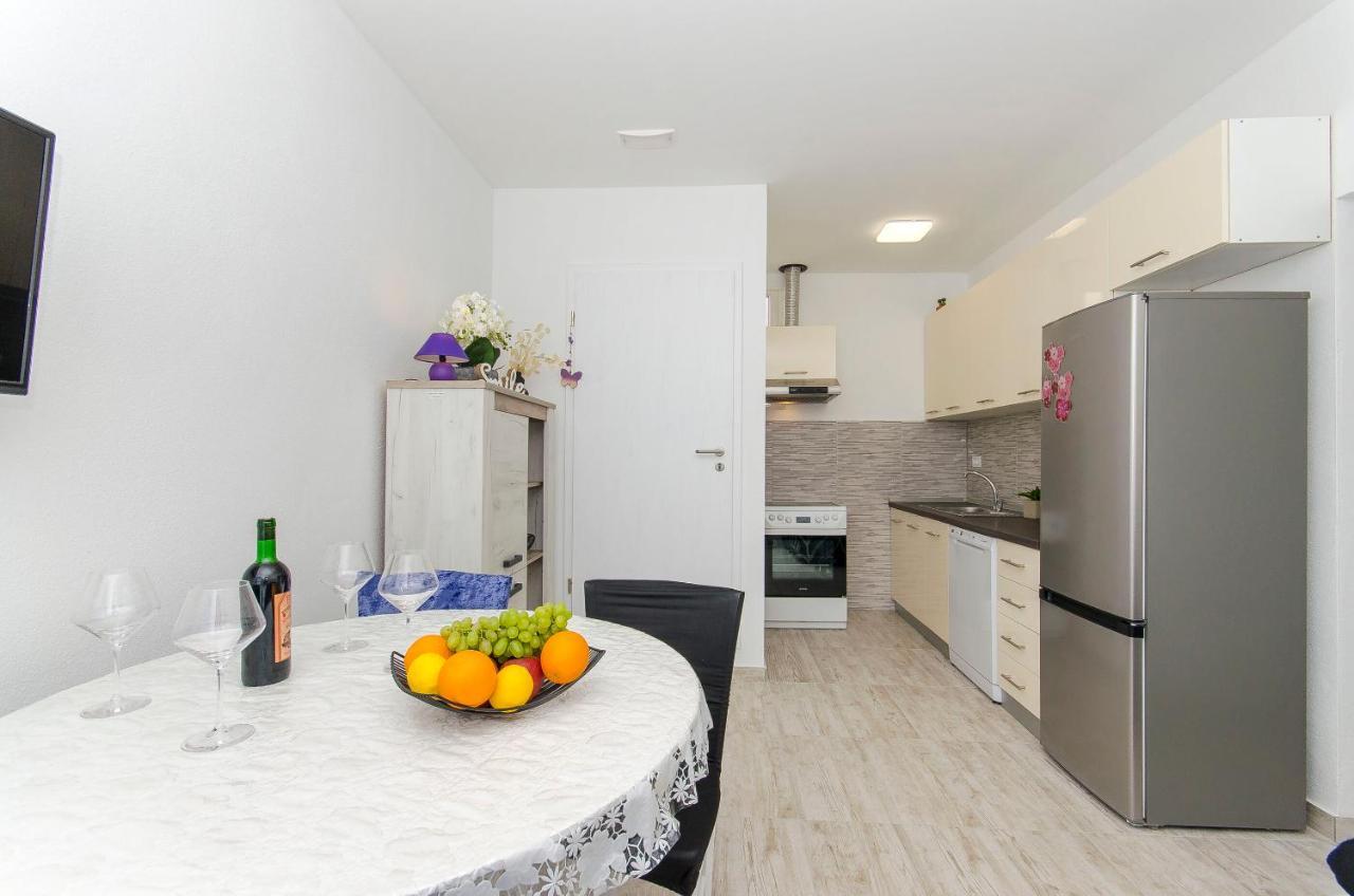 Apartment Paradise Постира Экстерьер фото